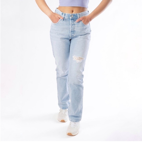 NWT Levi's Women’s 501 High-Rise Straight Jeans She's Crafty Light Floral 32X30 - Picture 1 of 15
